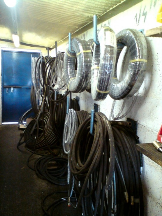Hydraulic hoses held in store by Brian Murphy Precision Engineering Ltd, Hydraulic Rams Manufacture & Repair, Ireland